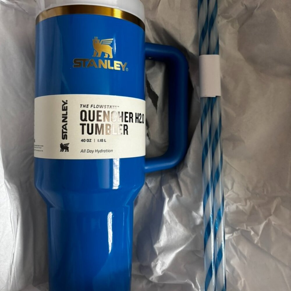Stanley Arctic Twist Quencher H2.0 Flowstate Tumbler 40 OZ